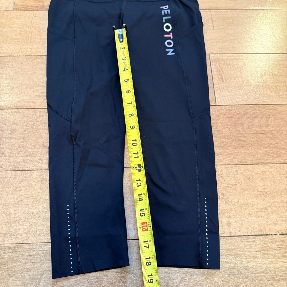 Lululemon Peloton Leggings Women Size 4 Black Reflective Crop Pockets Collab - Picture 6 of 7